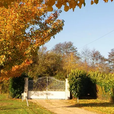 Manoir De La Pataudiere Bed & Breakfast 3*